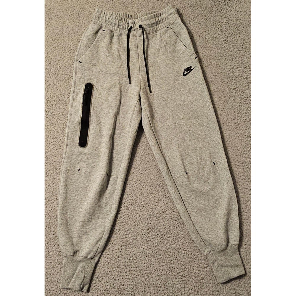 Nike Tech Fleece Joggers Womens Size XS Gray Sweatpants CW4292-063